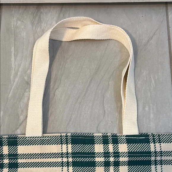 NWOT Old Navy Plaid Tote Bag in Green and Cream - Picture 3 of 5